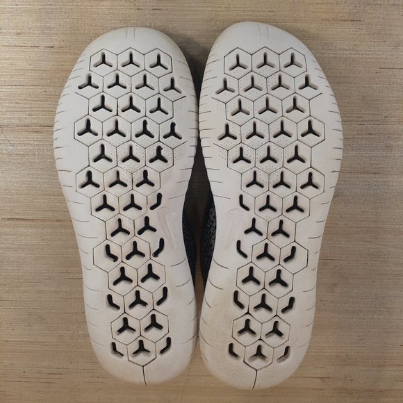 Nike Free Run Flyknit 2019 Men's Running Shoes Size 11.5 Grey 942838-101 - Picture 8 of 15